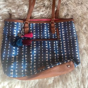 Sakroots purse used gently with cute keychain